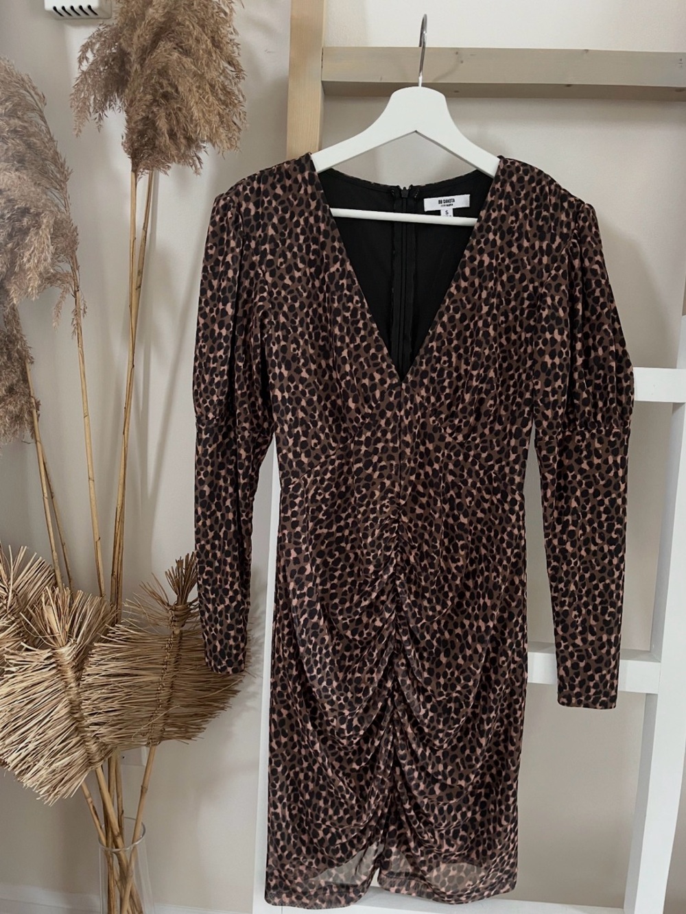 BB Dakota Brown Leopard Print Long Sleeve V-Neck Dress